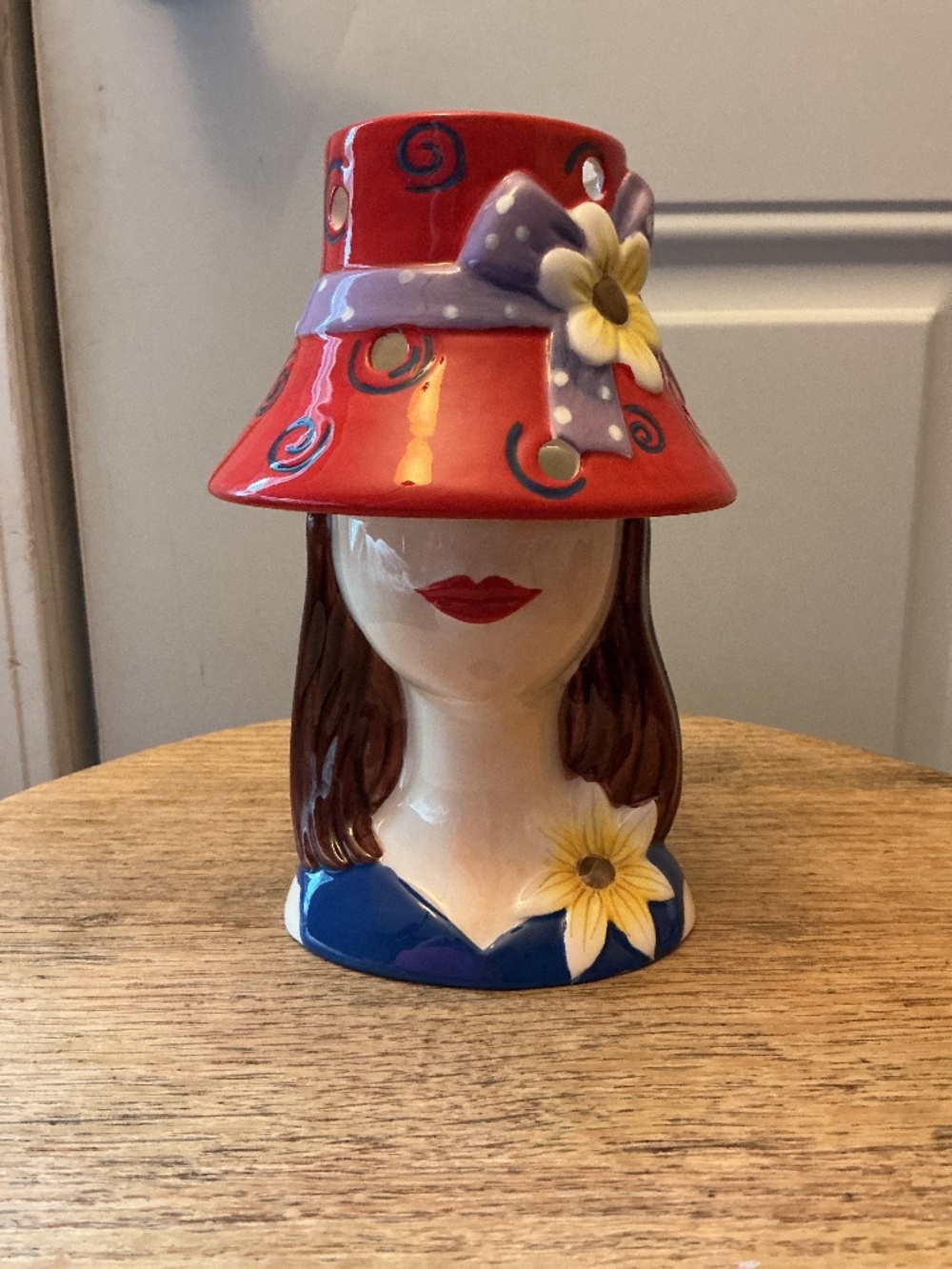Tea Light Holder Burner Home Interiors HOMCO Madeline Lady with Red Hat